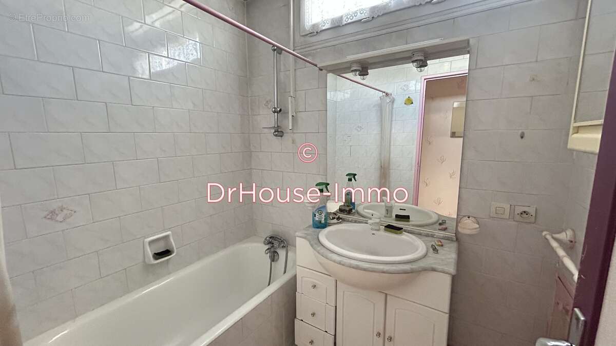 Appartement à DAMMARIE-LES-LYS