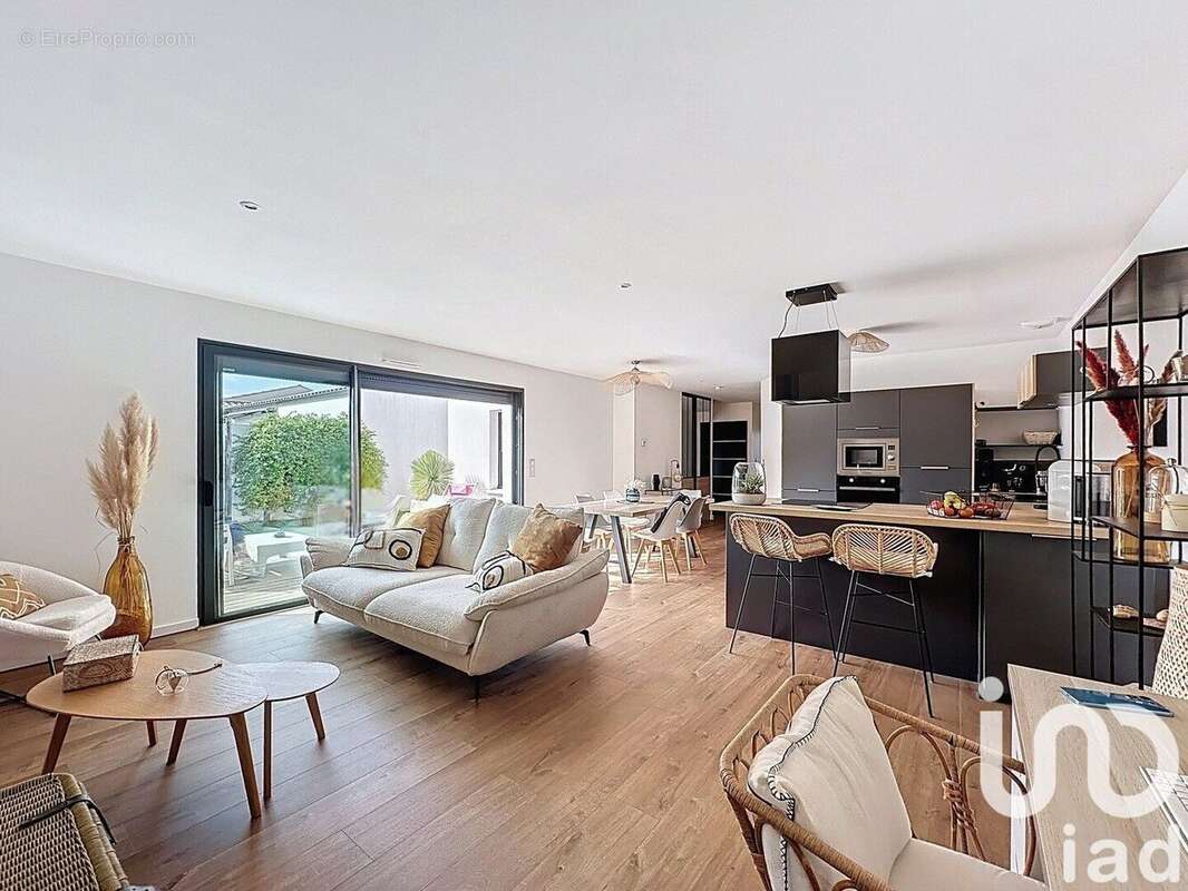 Photo 2 - Maison à FERRIERES