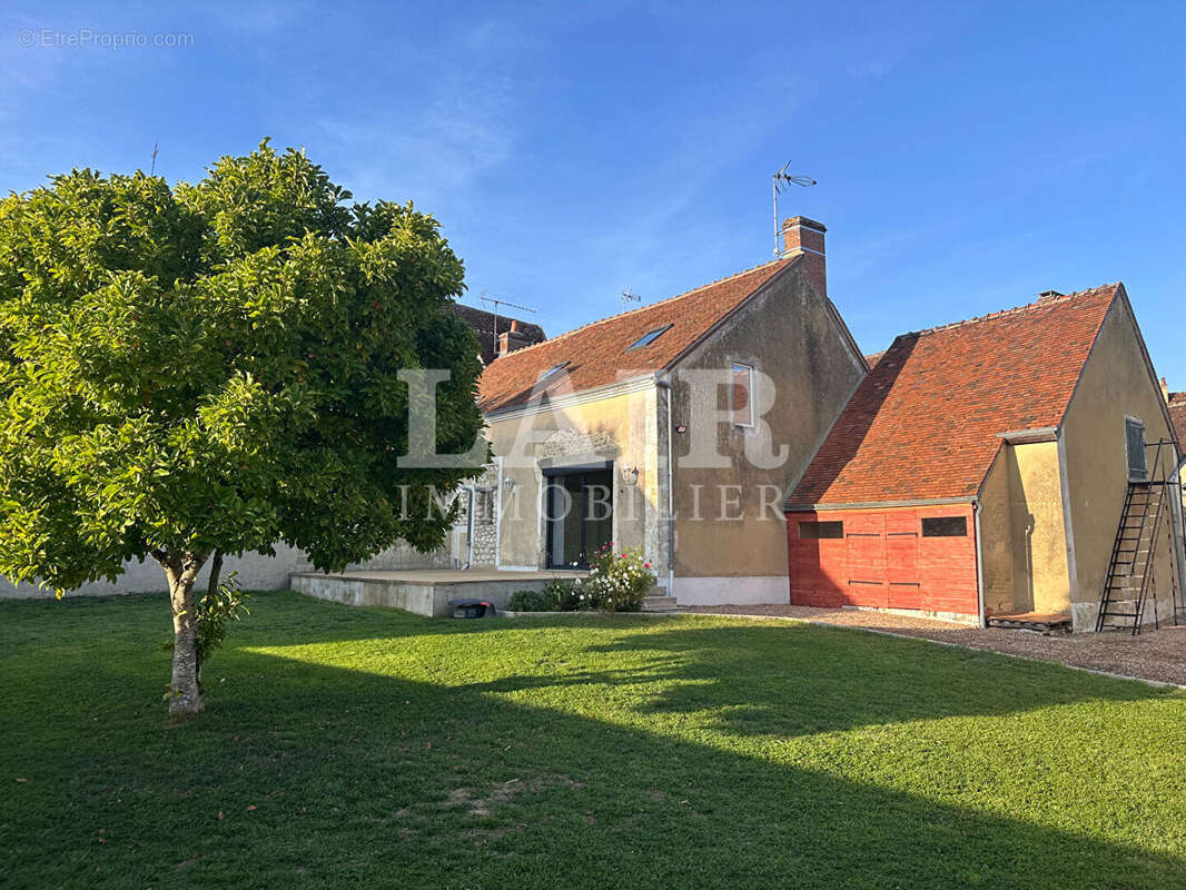 Maison à LA CHAPELLE-SOUEF