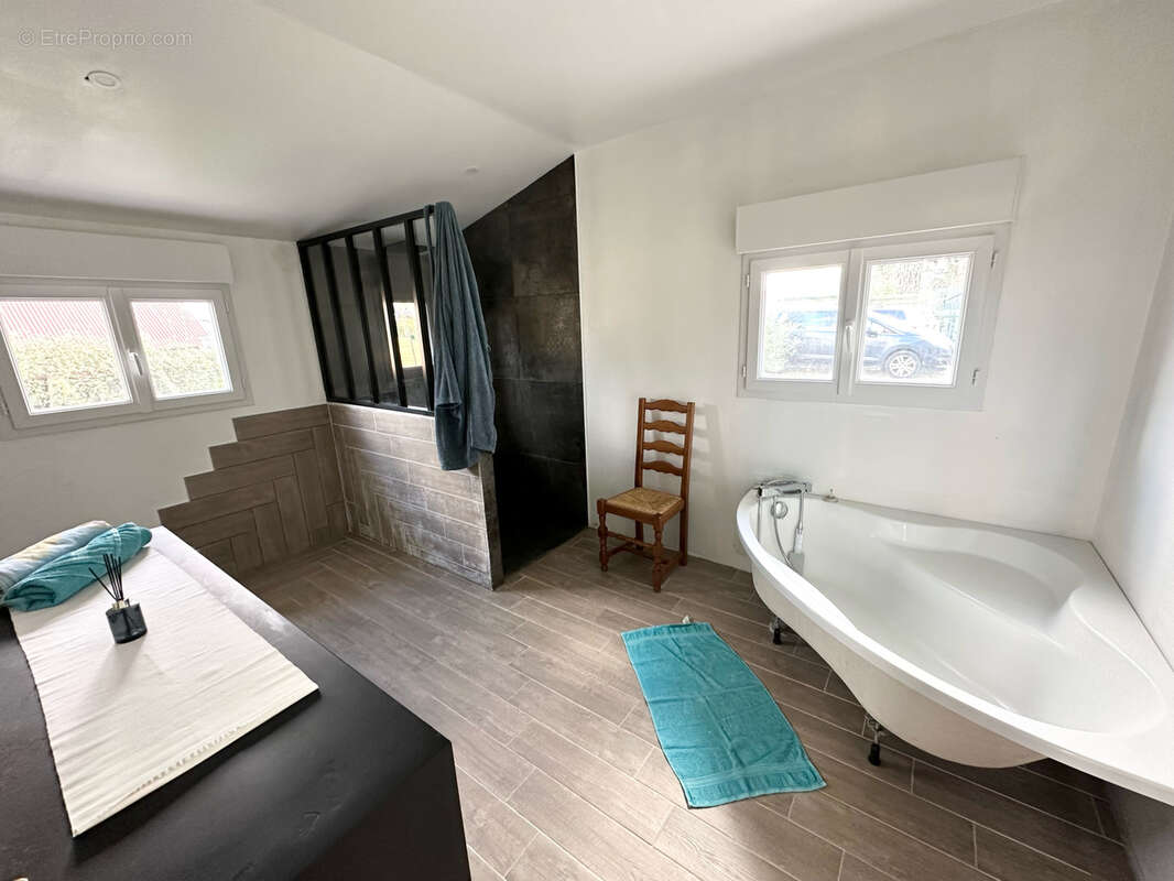 Maison à VOISCREVILLE