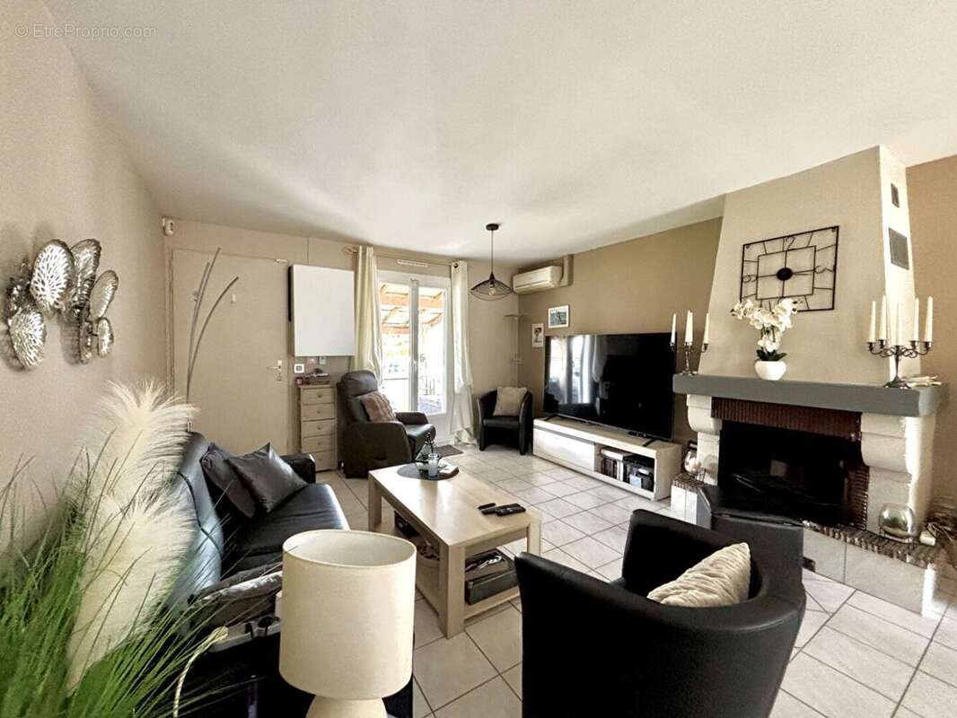 58557948b.jpg - Maison à ETREPAGNY