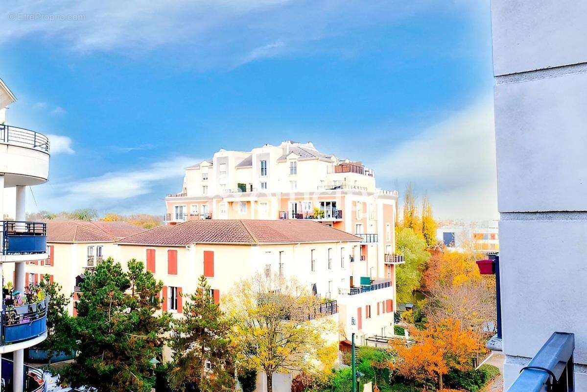 Appartement à VILLENEUVE-LA-GARENNE