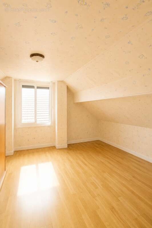 Maison 97 m² à Yerres  - photo 12