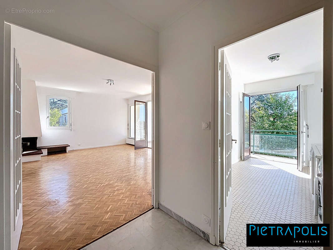 Appartement à TASSIN-LA-DEMI-LUNE