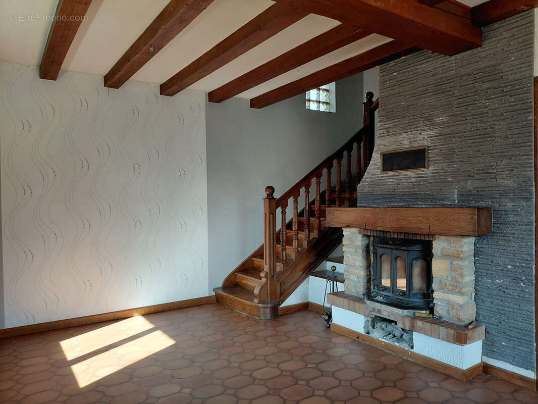 Maison à PIERREFONTAINE-LES-VARANS