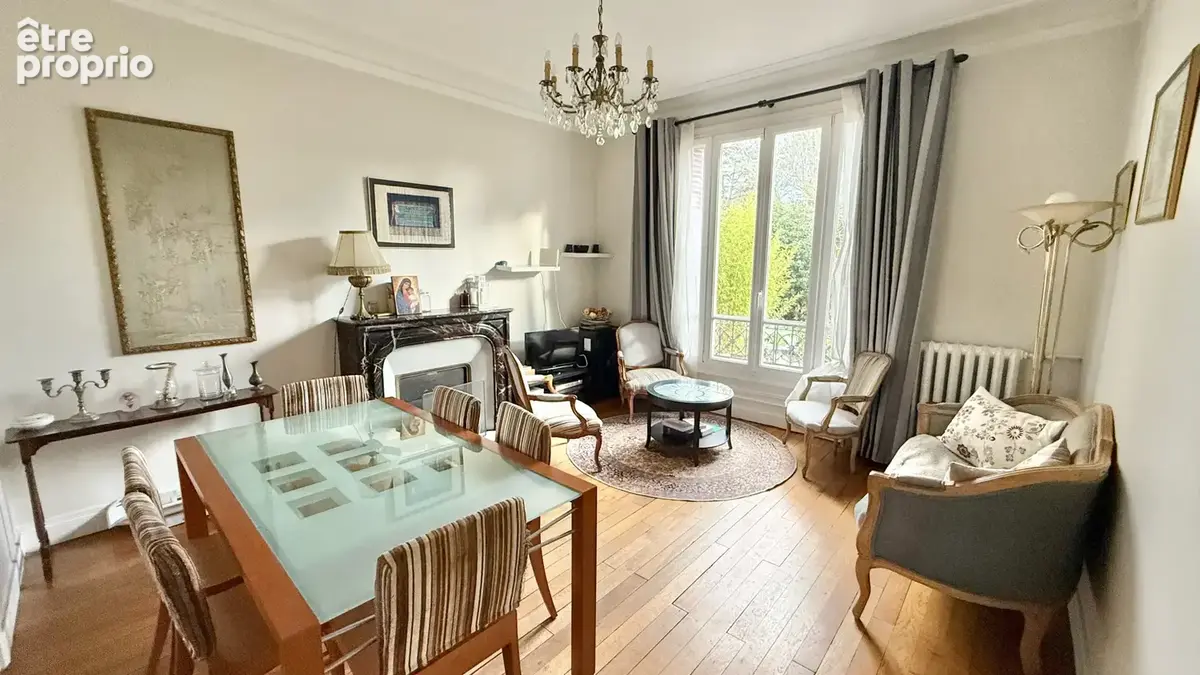 Belle meulière de caractère avec 6 chambres et jardin - photo 2