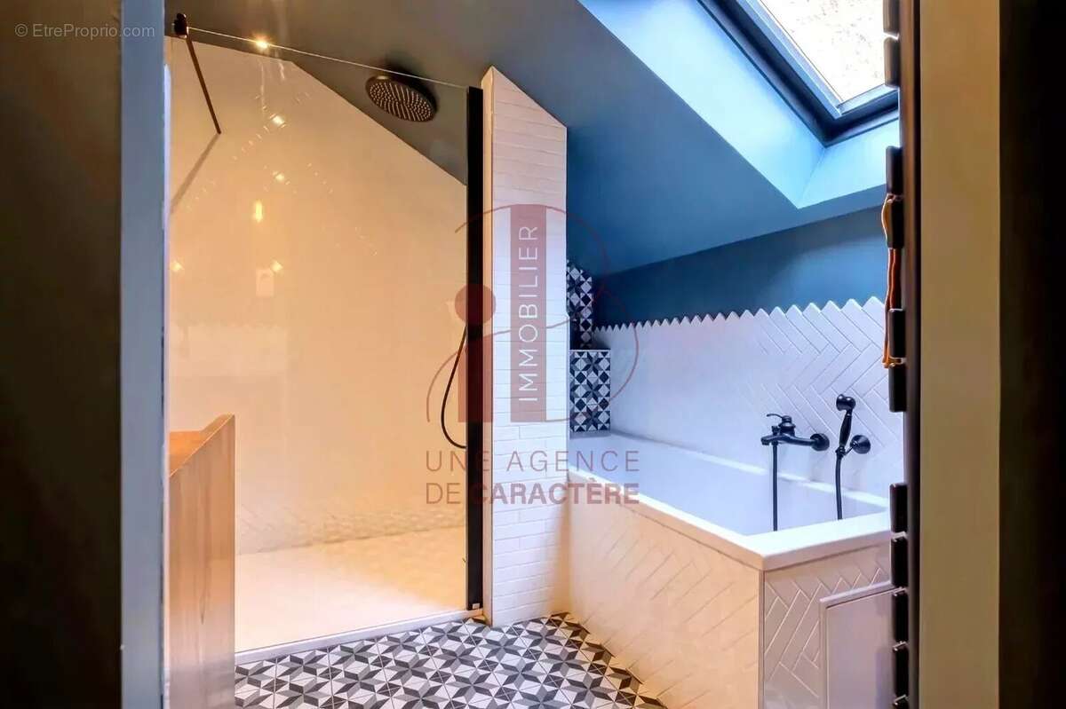 Maison à VULAINES-SUR-SEINE