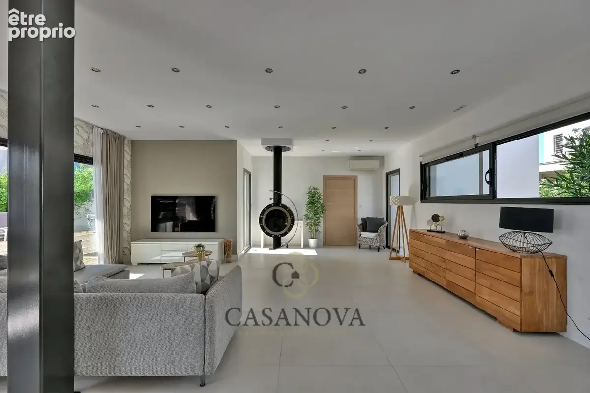 Villa contemporaine 212 m² avec piscine, terrasse et 4 chambres à Castelnau-le-Lez - photo 12