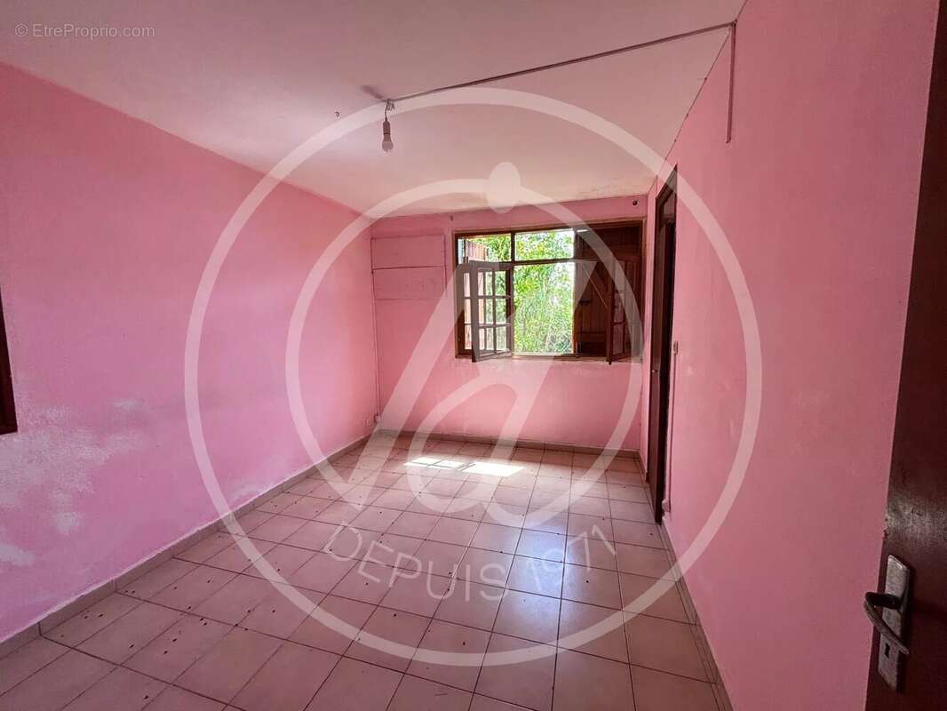 Maison à BAIE-MAHAULT