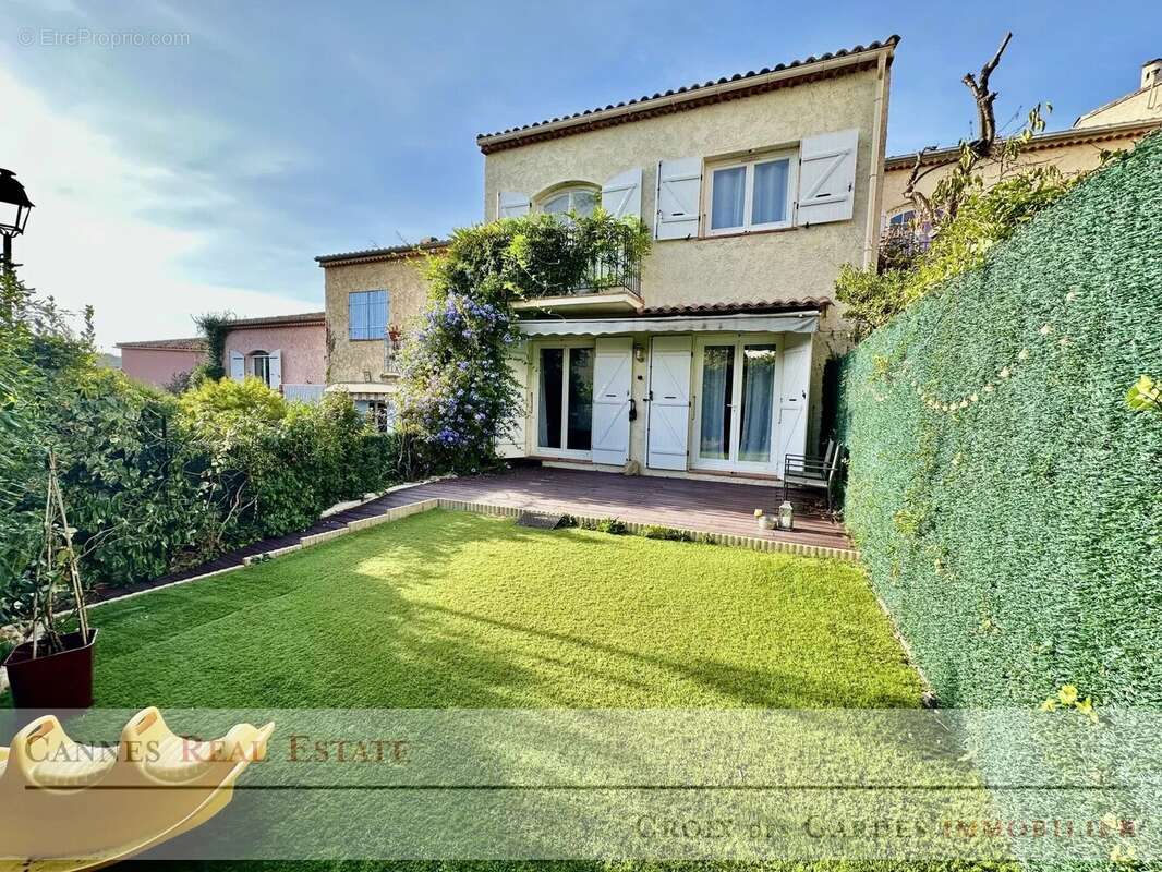 Maison à VILLENEUVE-LOUBET