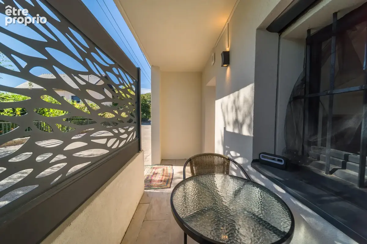 Aix-les-bains maison mitoyenne jardin garage et studio locatif - photo 12