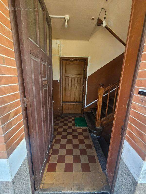 Appartement à GRANGES-SUR-VOLOGNE
