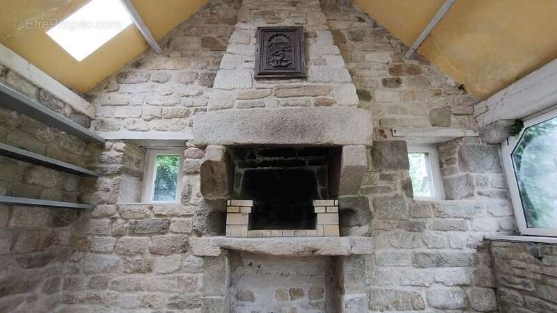 Maison à LOCRONAN
