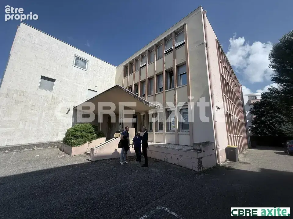 Commerce 1328 m² à Vienne  - photo 6