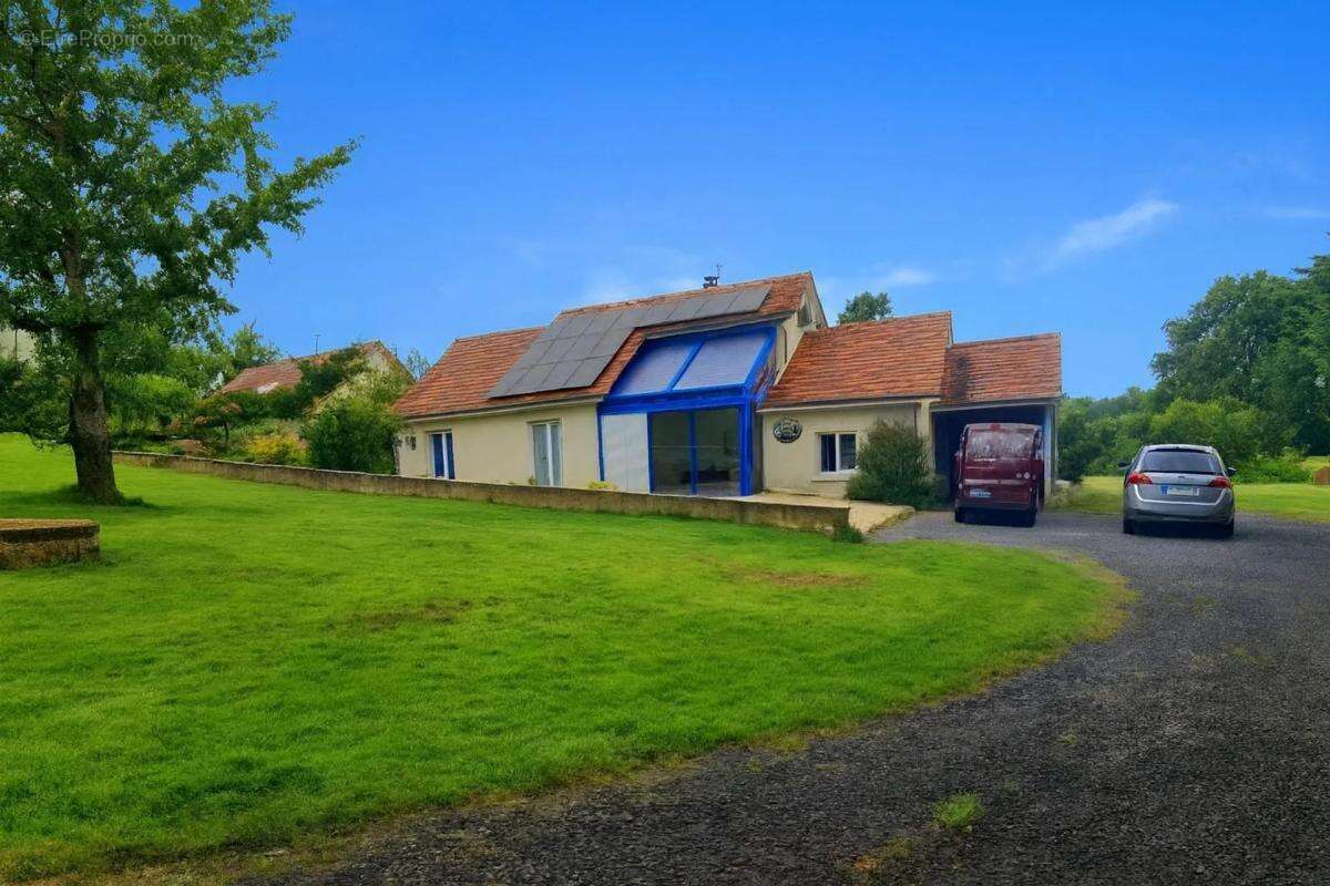 Maison à PERPEZAC-LE-NOIR