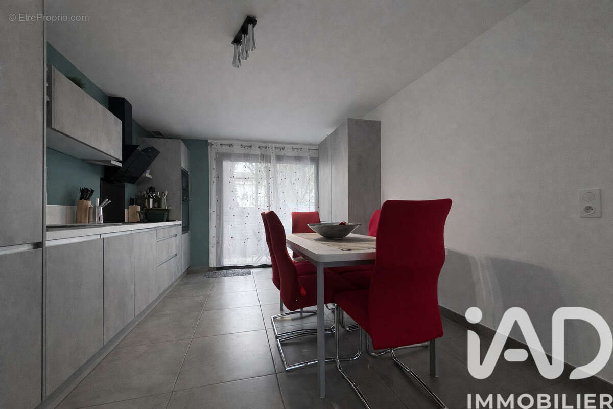 Maison 95 m² à Thuir  - photo 7