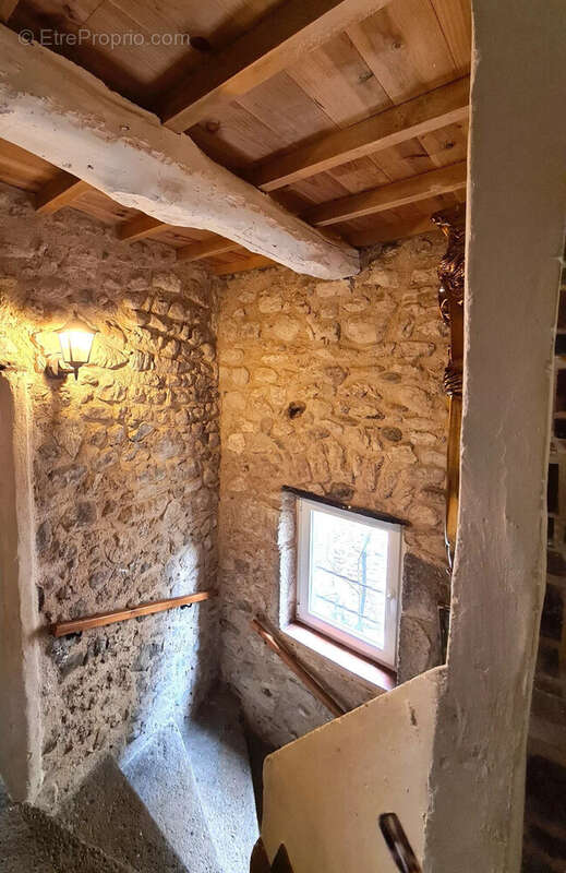 Maison 135 m² à Pouzolles  - photo 7