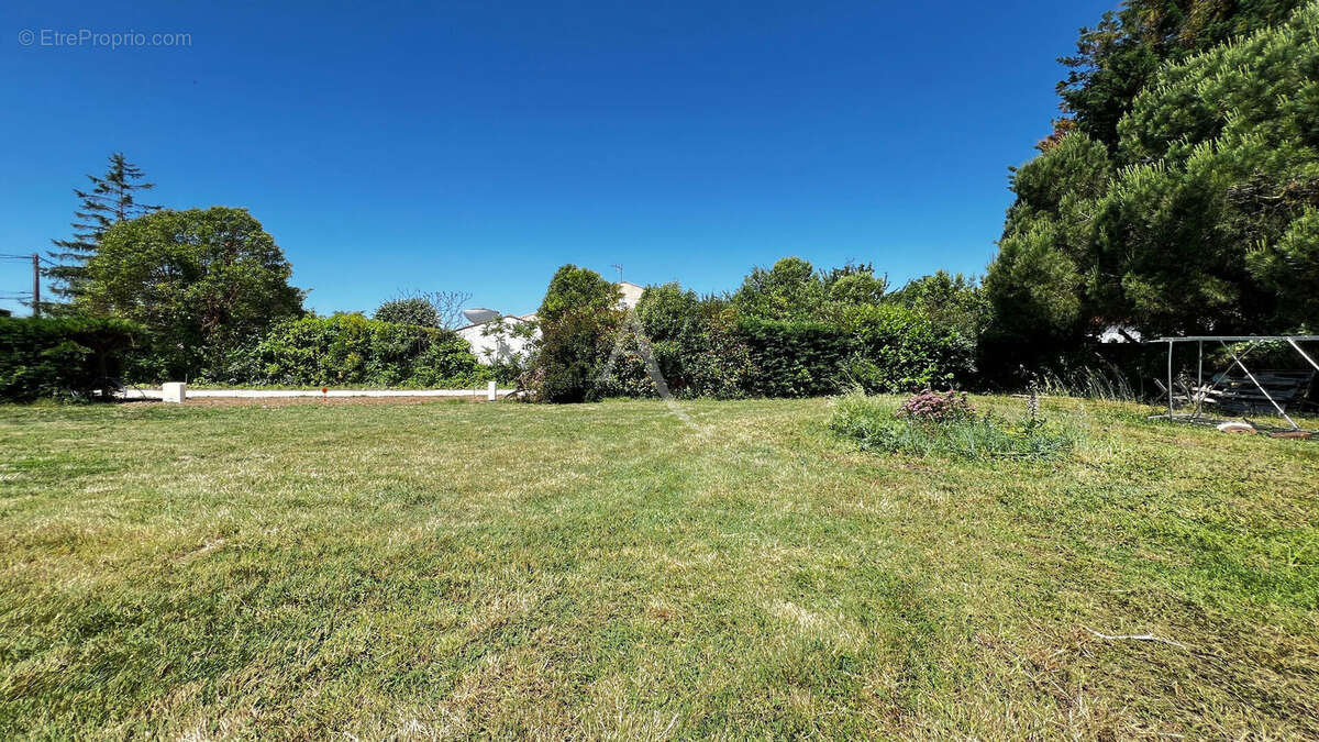 Terrain à SAINT-PALAIS-SUR-MER