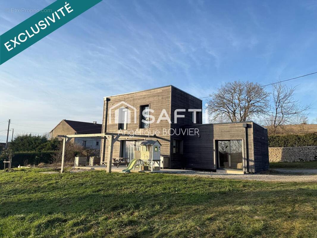 Photo 1 - Maison à MACORNAY