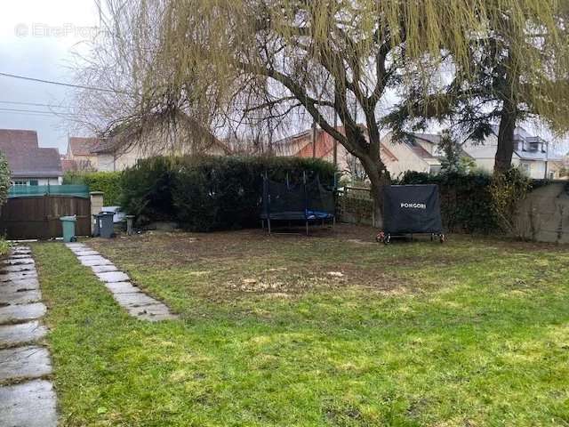 Terrain à VILLIERS-SUR-MARNE