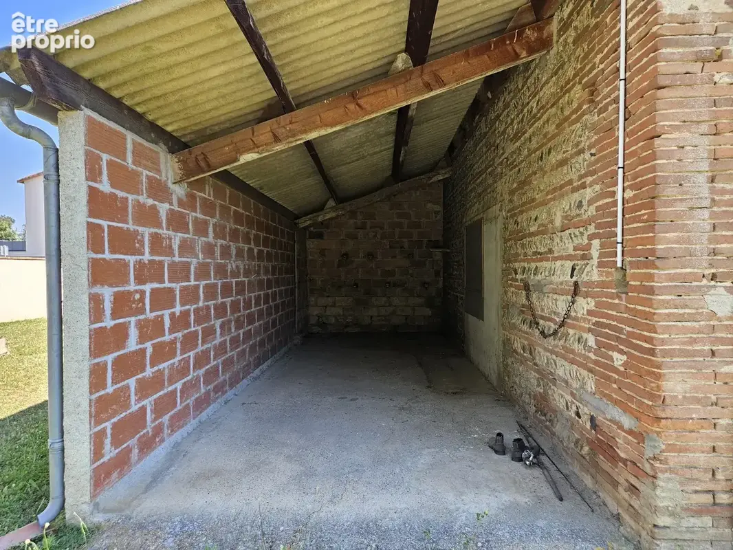 Seysses en exclusivite , annexe/ dependance à rénover de 134 m2. - photo 2