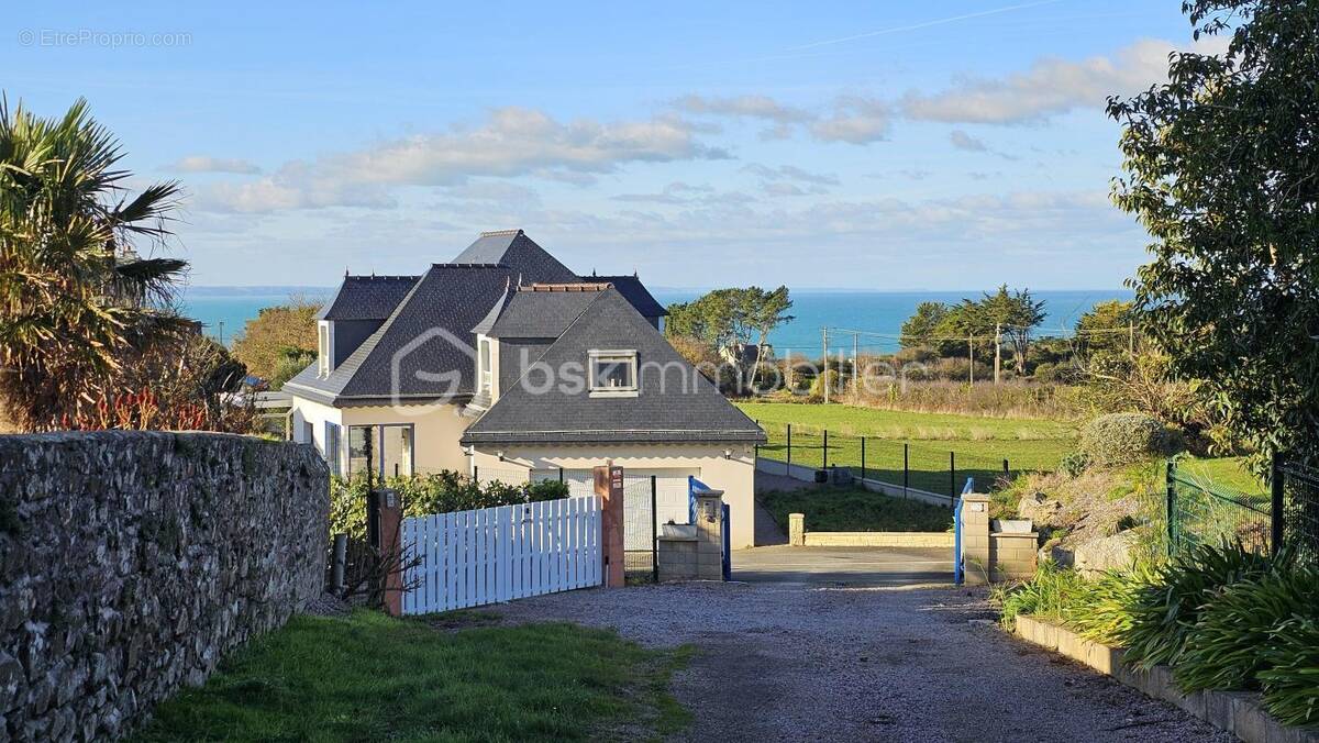 Maison à PLANGUENOUAL