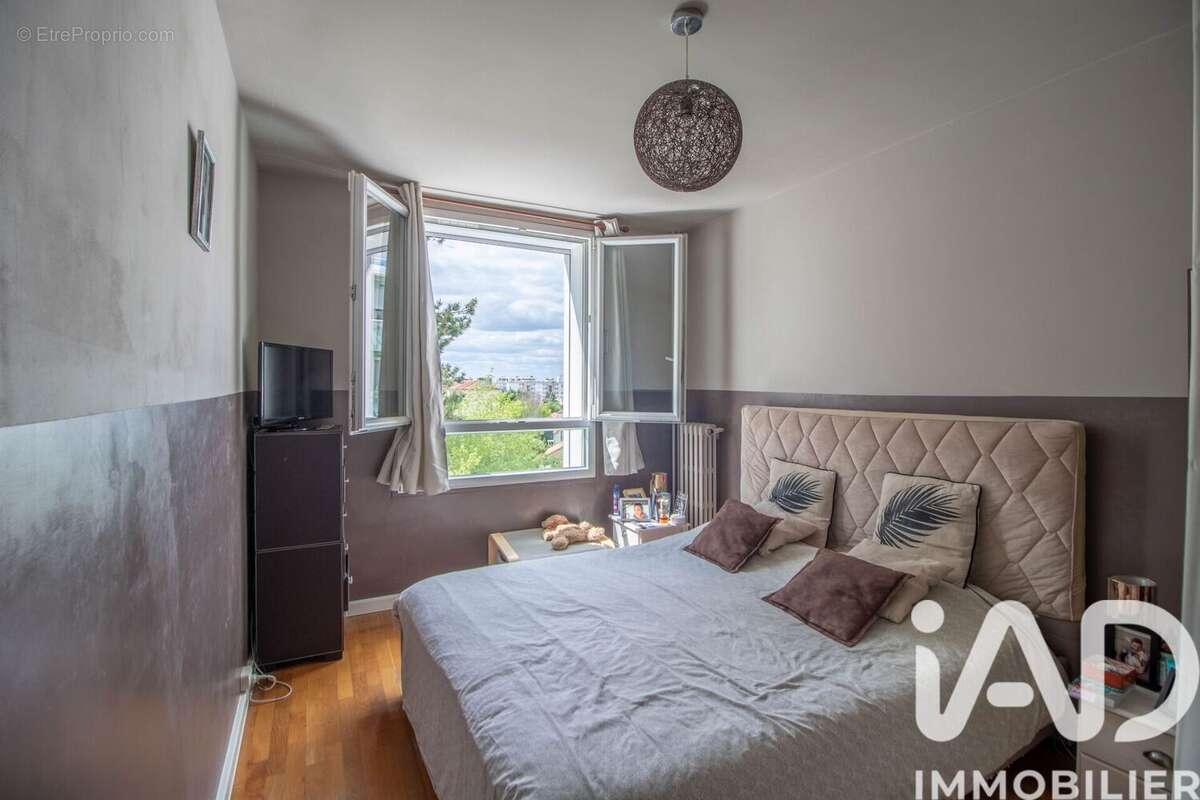 Photo 8 - Appartement à RUEIL-MALMAISON