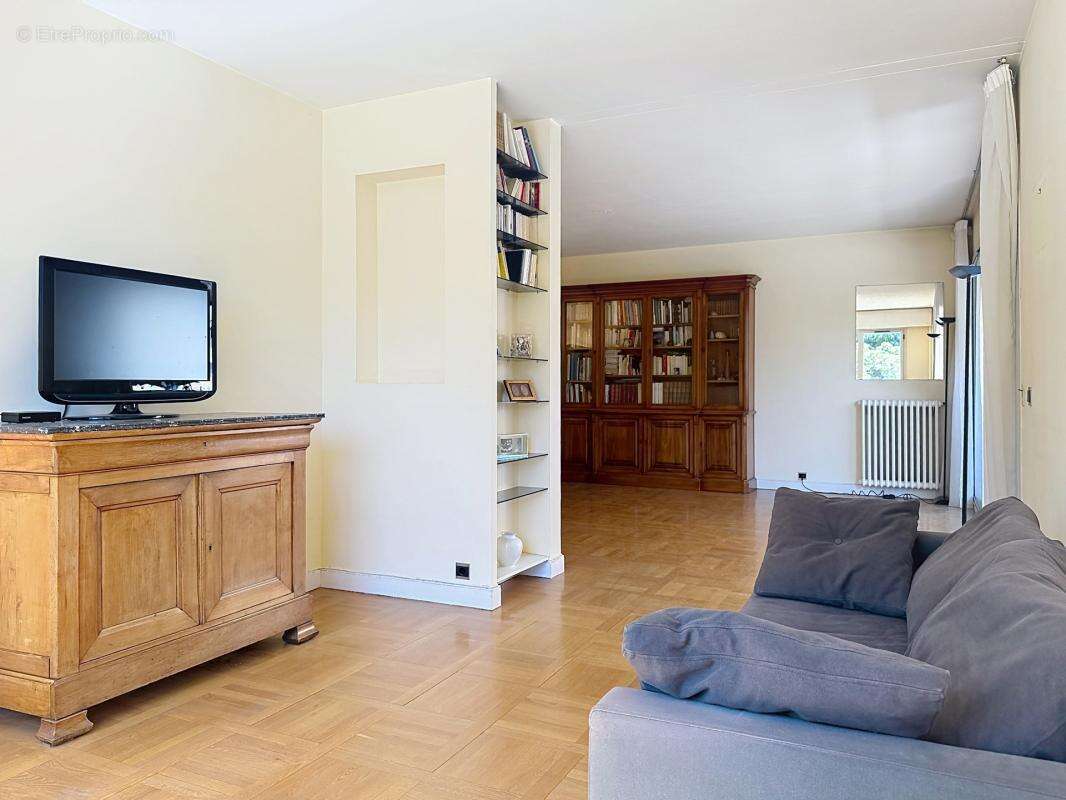 Appartement à GARCHES