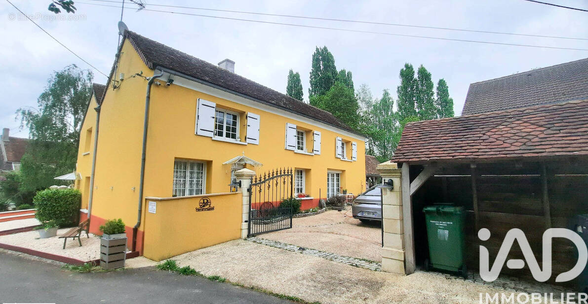 Photo 1 - Maison à BELLOT