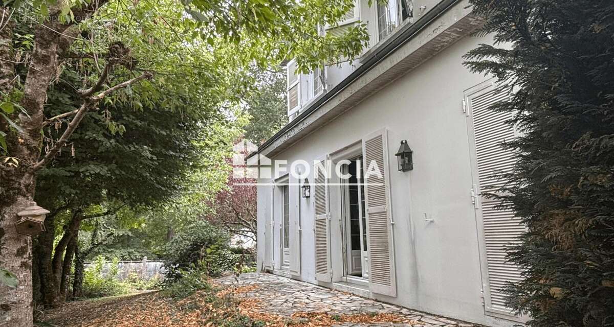 Maison à SAINT-CYR-SUR-LOIRE