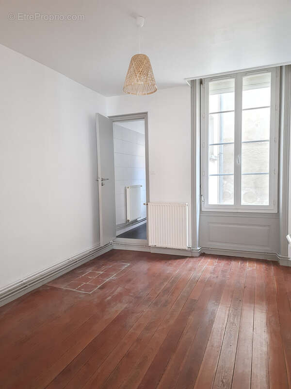 Appartement à CHARLIEU