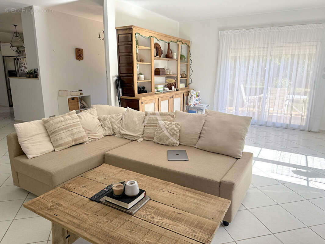 Maison à LA JONCHERE