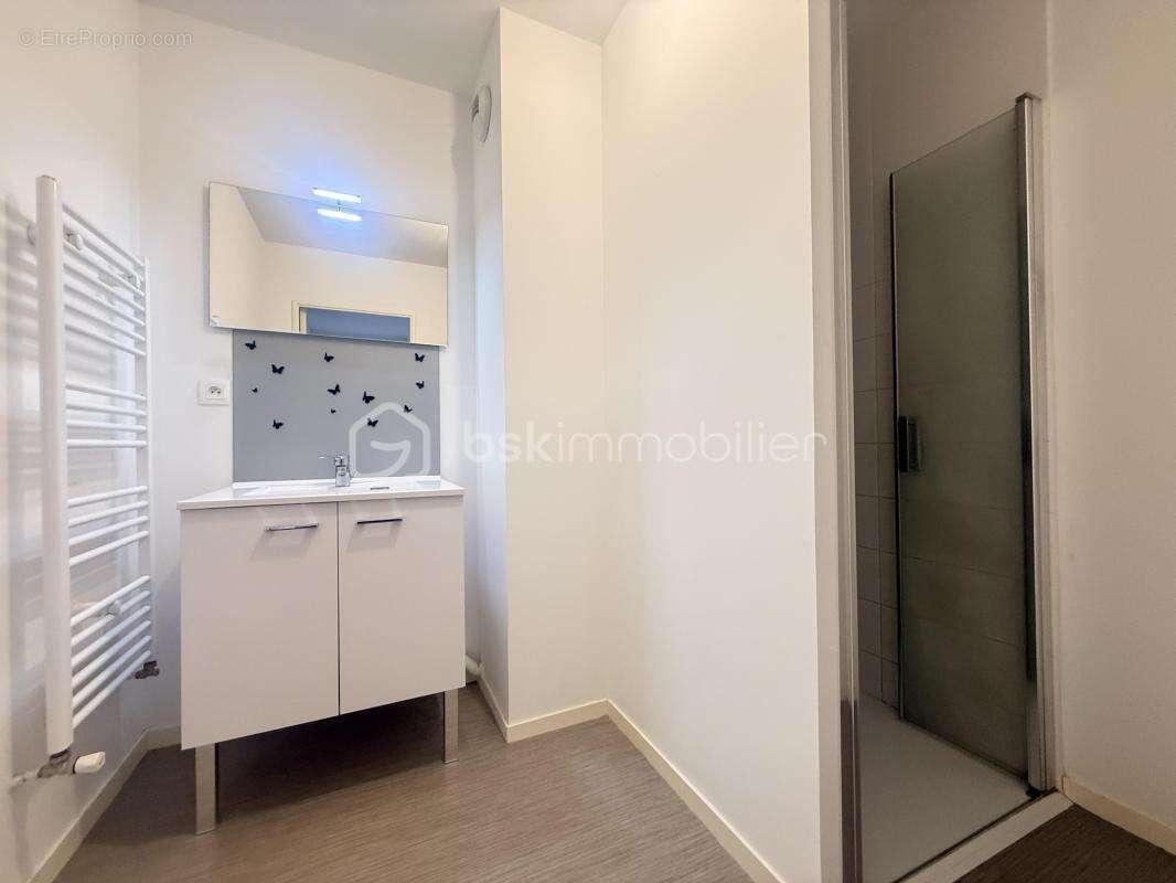 Appartement à VEZIN-LE-COQUET