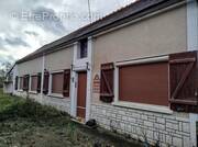 Maison à LES CROUTES