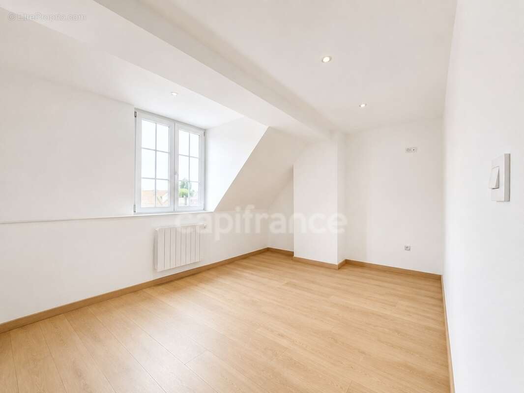 Tourcoing – Maison coup de cœur rénovée avec jardin et 3 chambres - photo 8