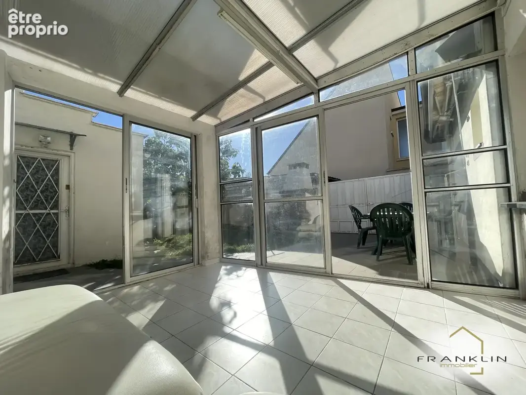Pavillon traditionnel  - 113 m2 habitables - 3 chambres -1 studio aménagé - 1 dépendance - Beau jard - photo 25