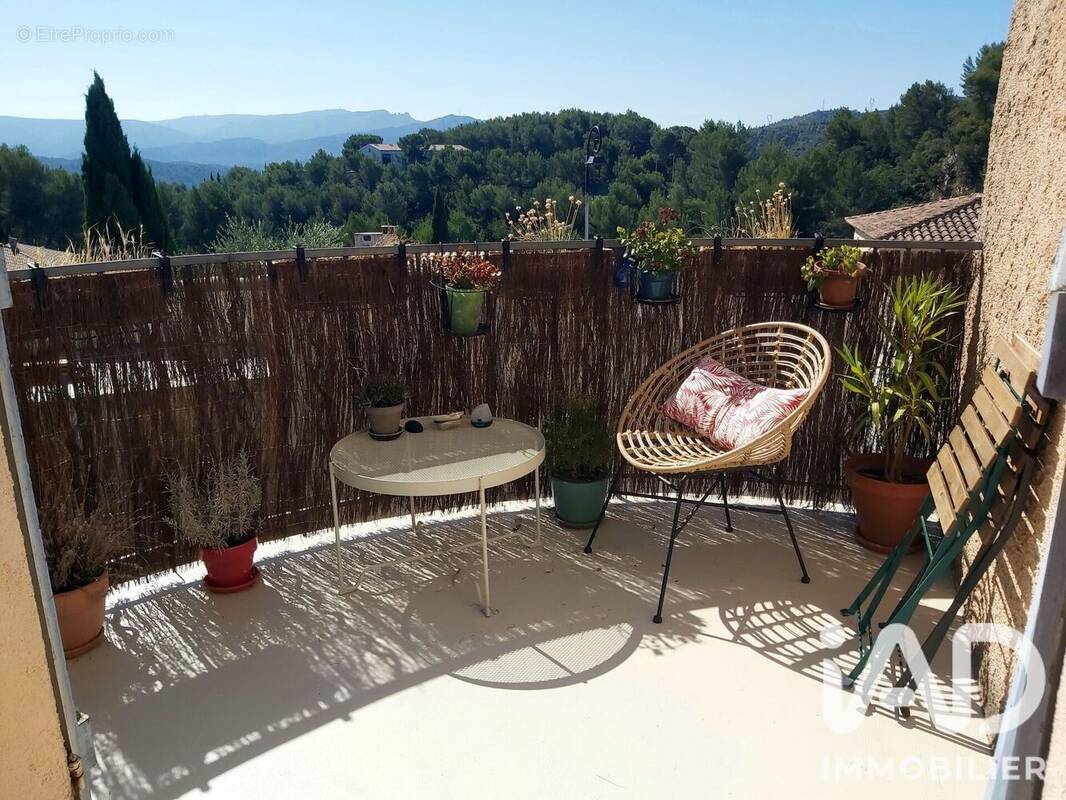 Photo 1 - Maison à PEYPIN
