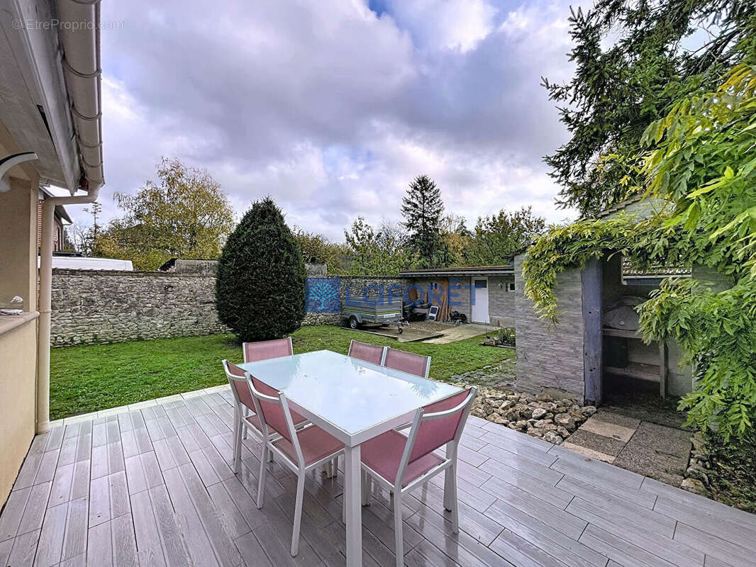 Maison à GIRONVILLE-SUR-ESSONNE