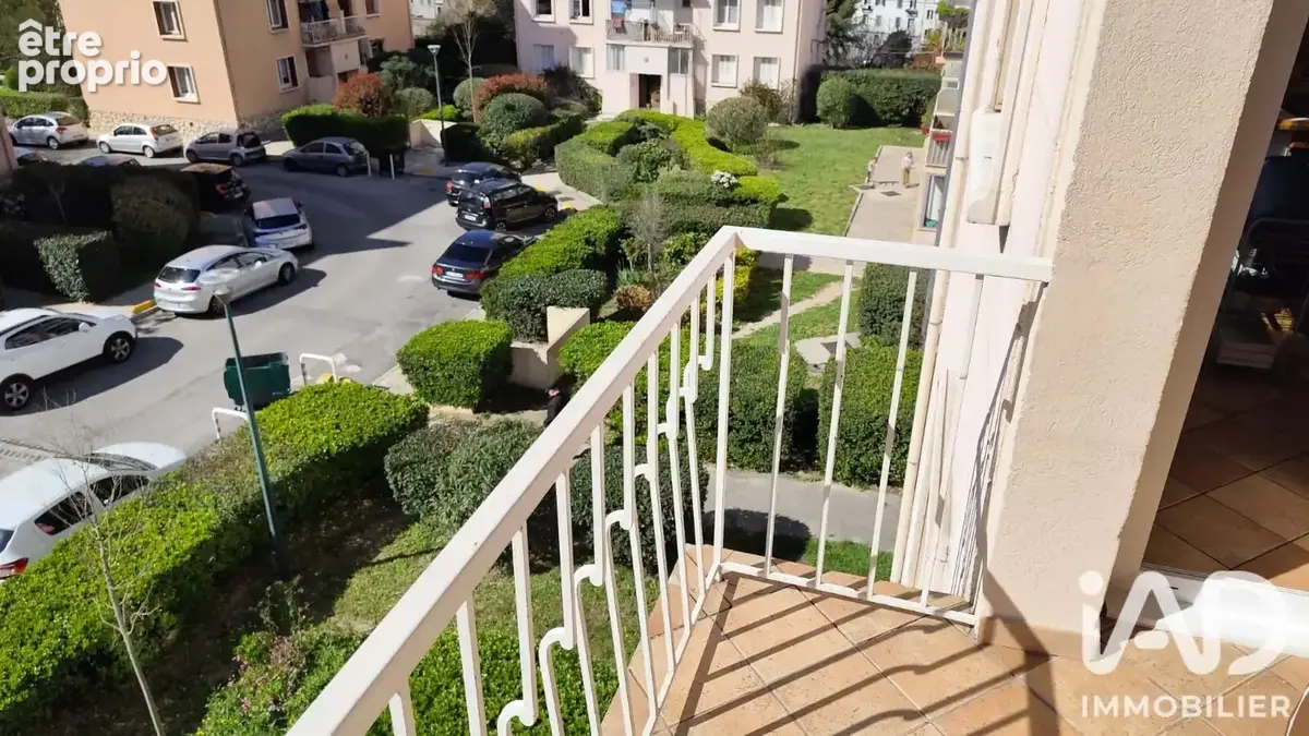 Photo 1 - Appartement à MARSEILLE-4E