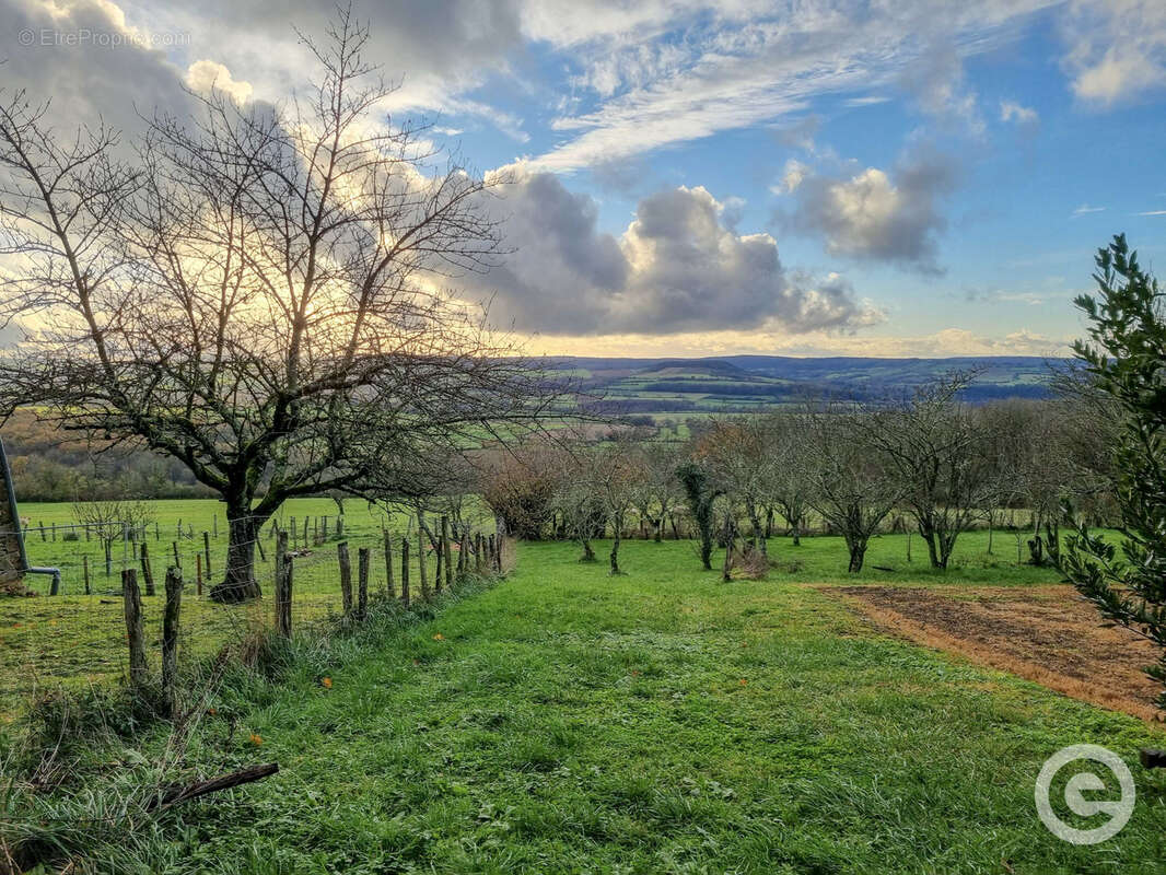 Maison à THAROISEAU