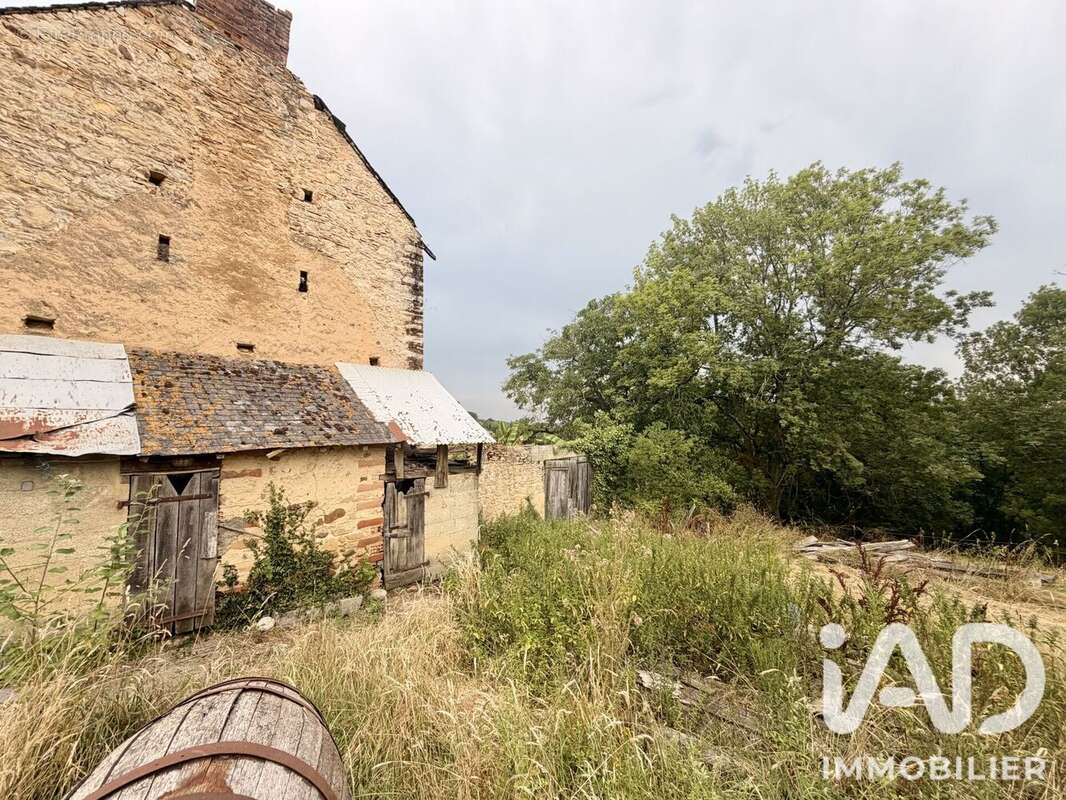 Maison 109 m² à Orignac  - photo 8
