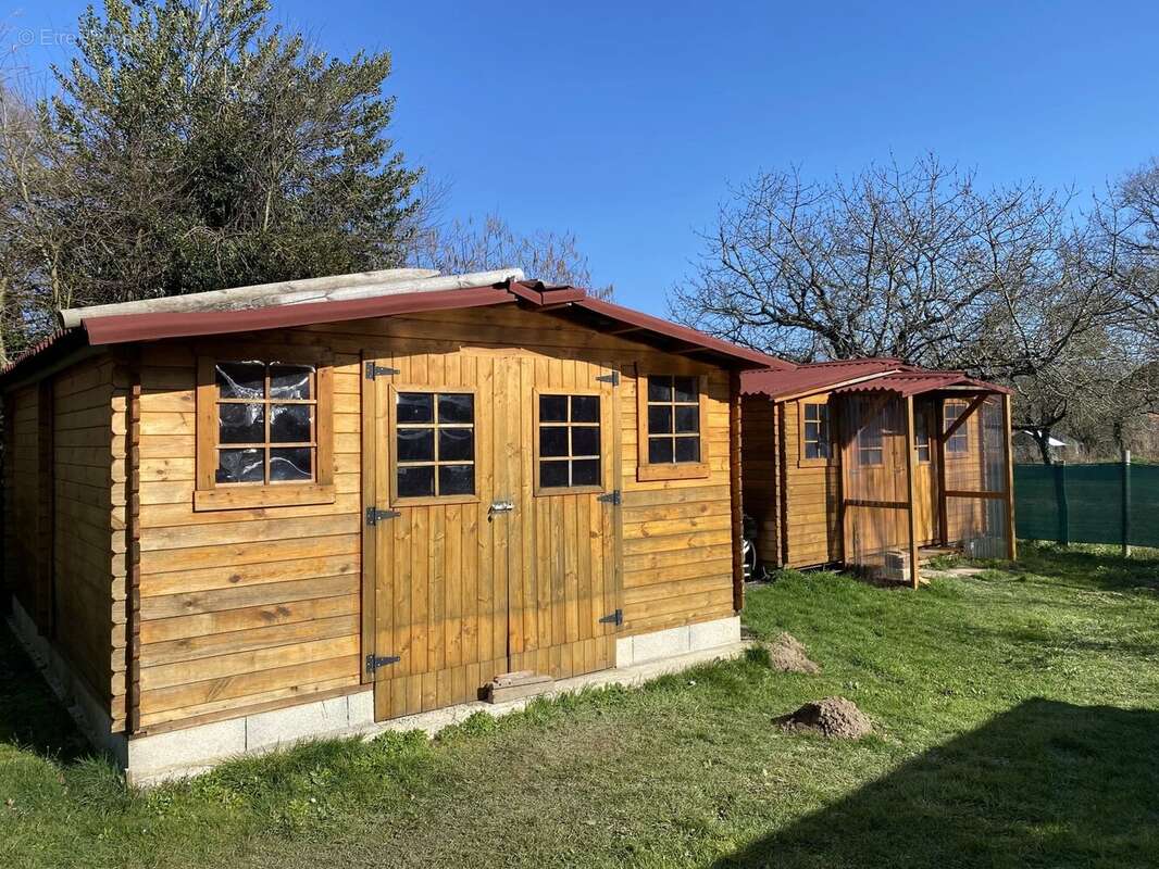 Un ensemble de petites maisons dans un hameau calme - photo 19