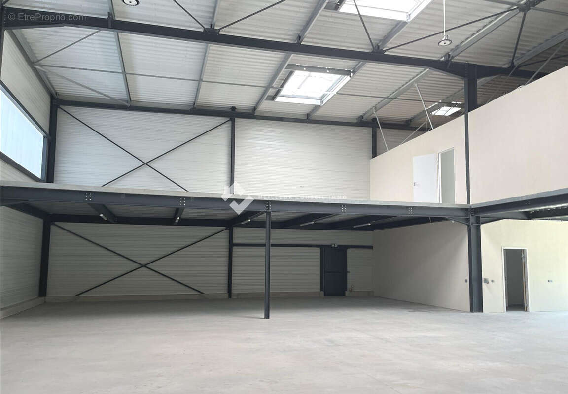 Commerce 5240 m² à Escource  - photo 4