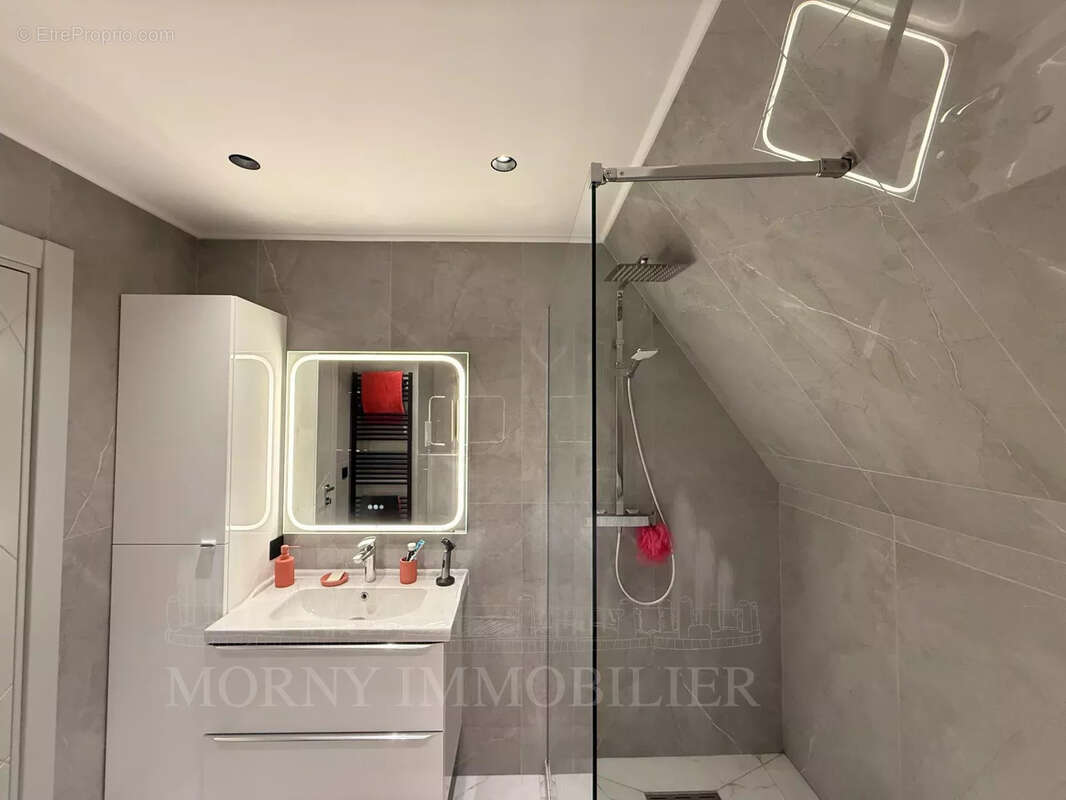 Appartement à TOURGEVILLE