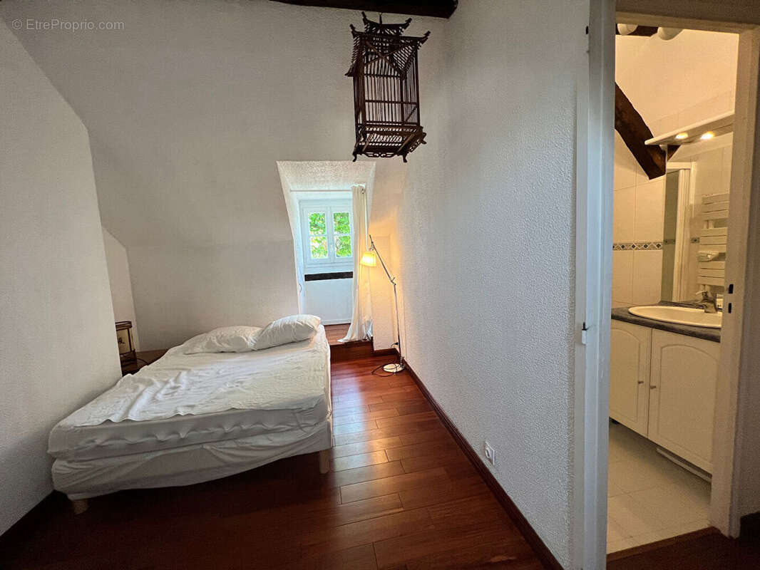 Appartement à SAINT-NOM-LA-BRETECHE