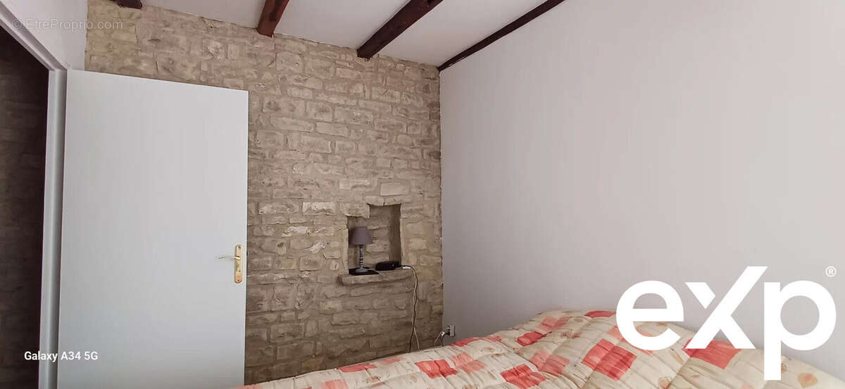 Maison à MOULINS-EN-TONNERROIS