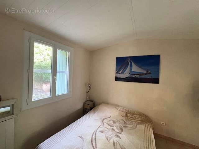 Maison à SAINT-ETIENNE-ESTRECHOUX