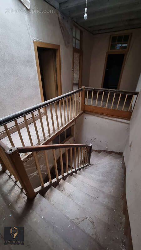 Maison à PUYMAURIN