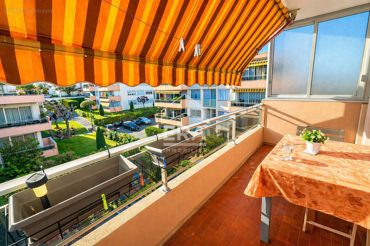 Appartement à LE CANNET