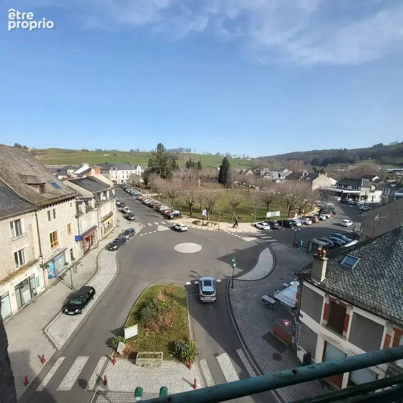 Bel immeuble au coeur de RIOM-ES-MONTAGNES - photo 25
